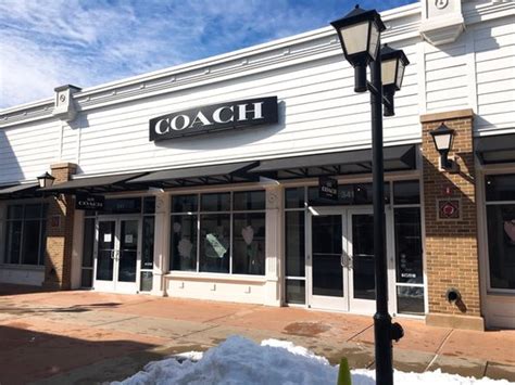 coach store merrimack nh.